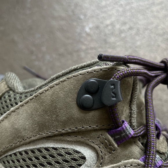 Merrell Women's Moab 2 Vent Mid Hiking Boots in Olive and Purple Laces - Picture 10 of 12